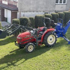 2001 YANMAR RS240 s nakladačem a podkopem