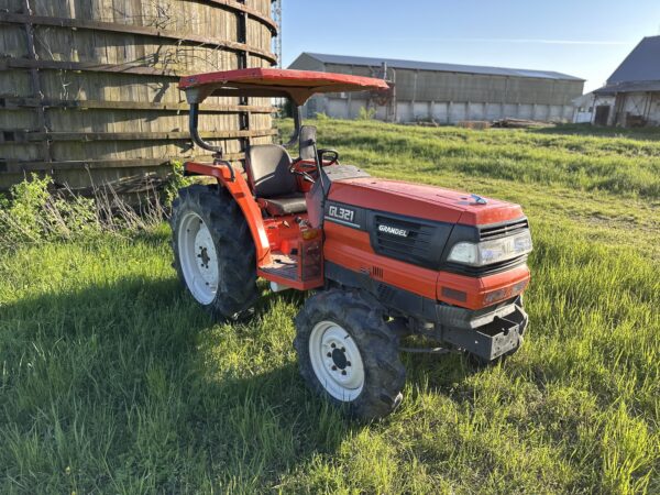KUBOTA GL321 stříška 4x4 2374mth