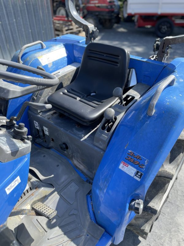 ISEKI TG25F 4x4 servo (2144mth) s nakladačem - Image 5