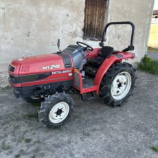 MITSUBISHI MT245 769mth 4x4 servo