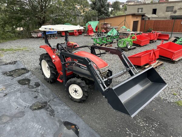 YANMAR AF26 4x4 servo nakladač 1060mth