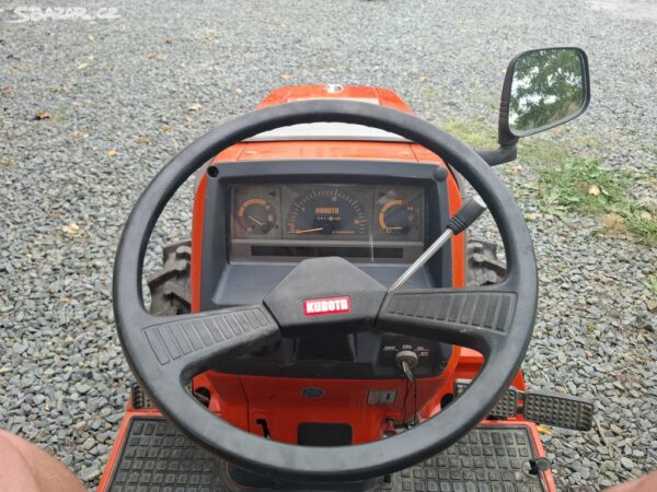 Kubota ASTE A-17 diesel 4x4 863mth - Image 6