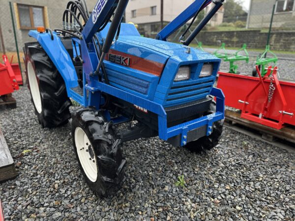 ISEKI TA317 4x4 s nakladačem servo - Image 3