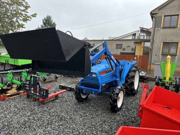 ISEKI TA317 4x4 s nakladačem servo - Image 4